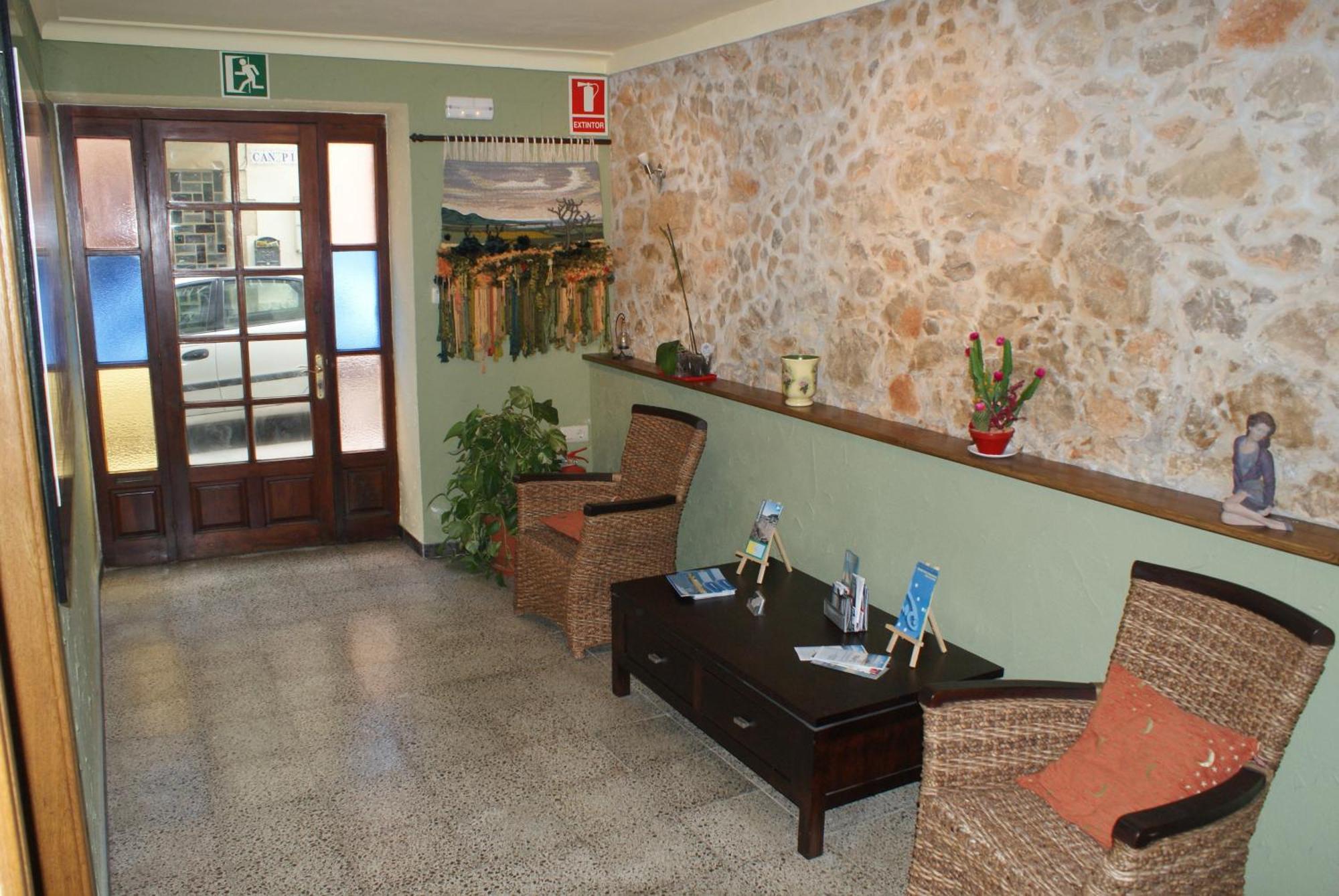 Pensio Torrent Hotel L'Escala Exterior photo